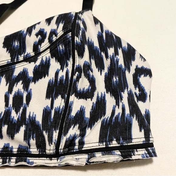 Lululemon Sports Bra Womens Size 8 - Picture 2 of 16